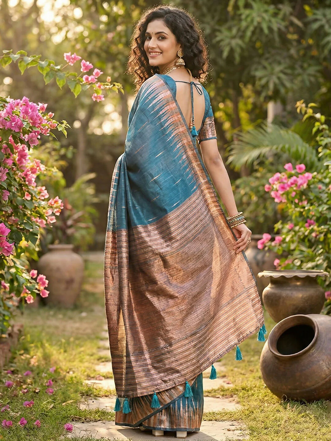 Astita Blue Linen Cotton Saree - Image 3