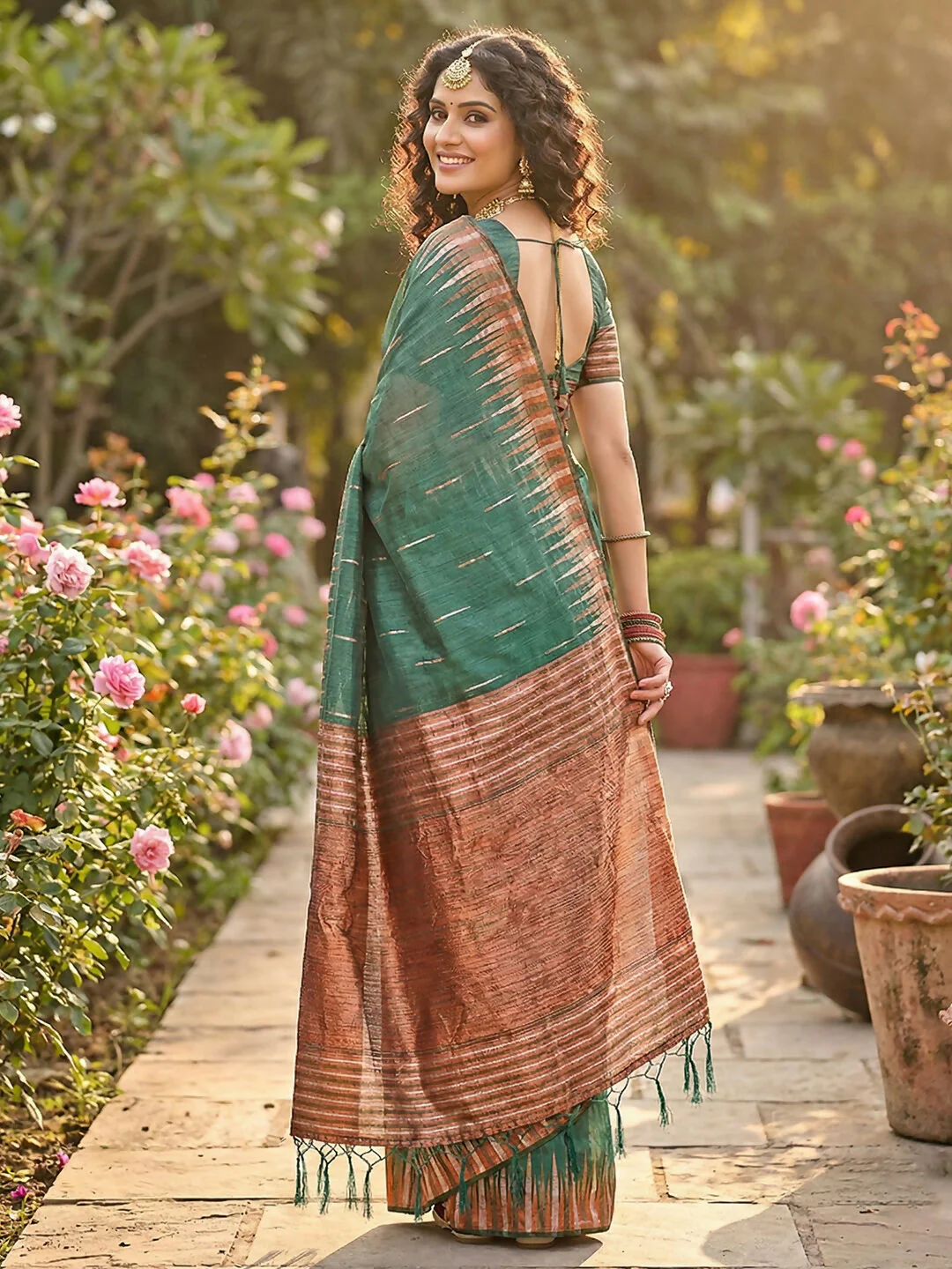 Astita Green Linen Cotton Saree - Image 3