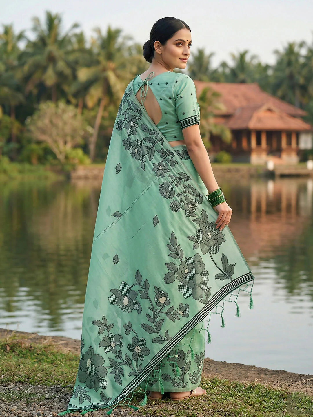 Astita Rama Green Linen Cotton Saree - Image 3