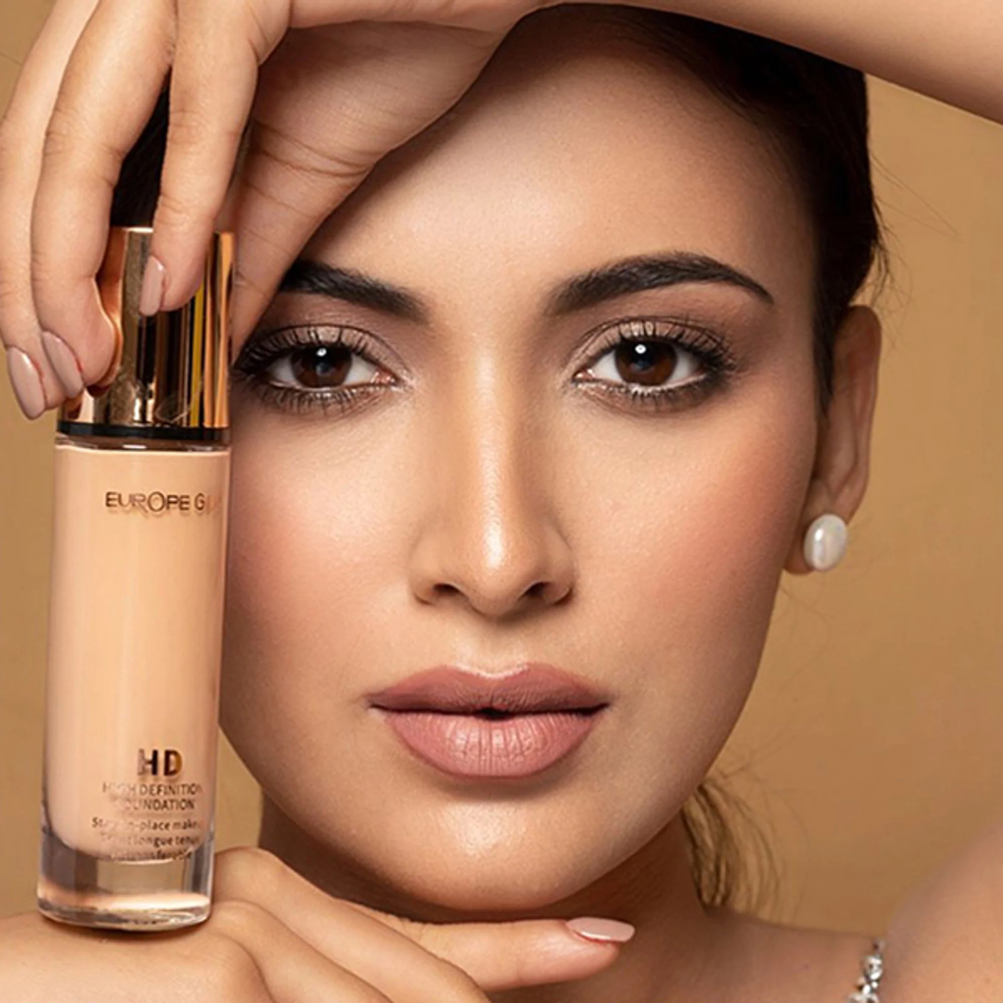 Europe Girl HD- High Coverage Foundation - 110 Tan - Image 3