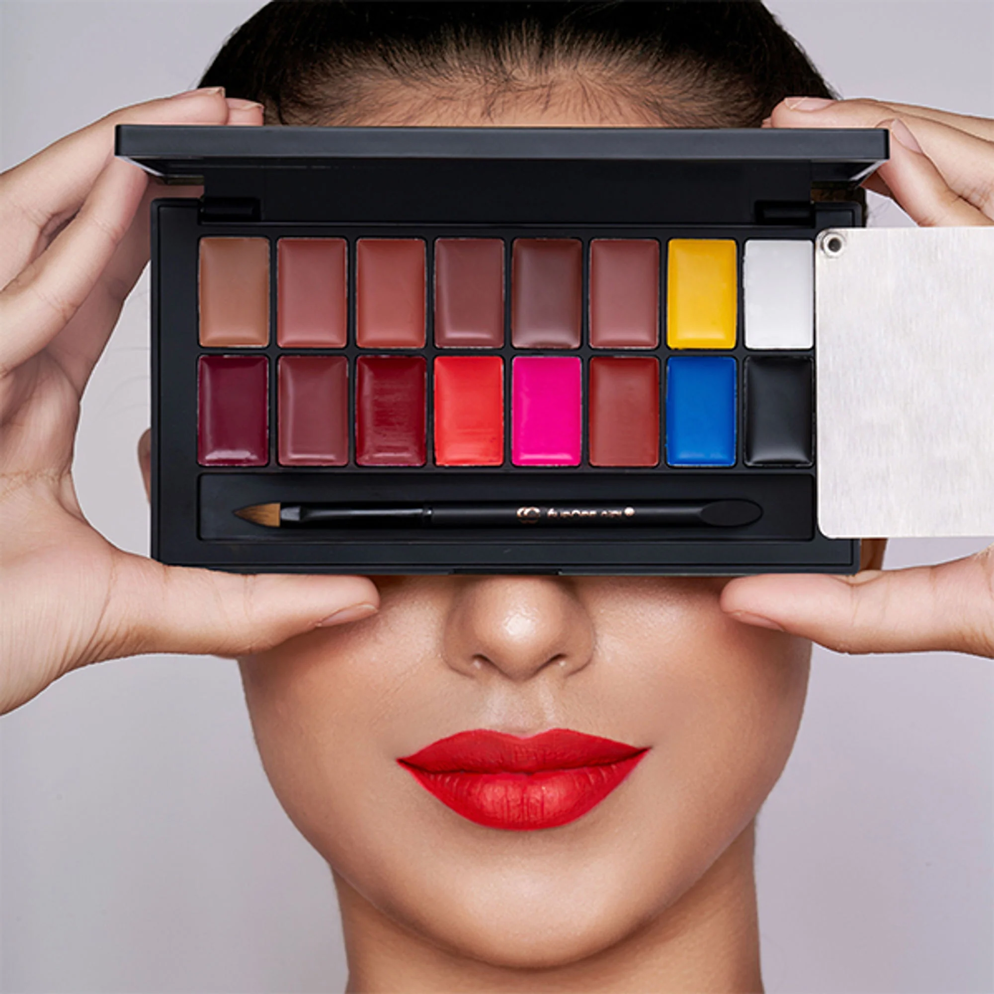 Europe Girl Kiss Me Lip Palette - Image 6