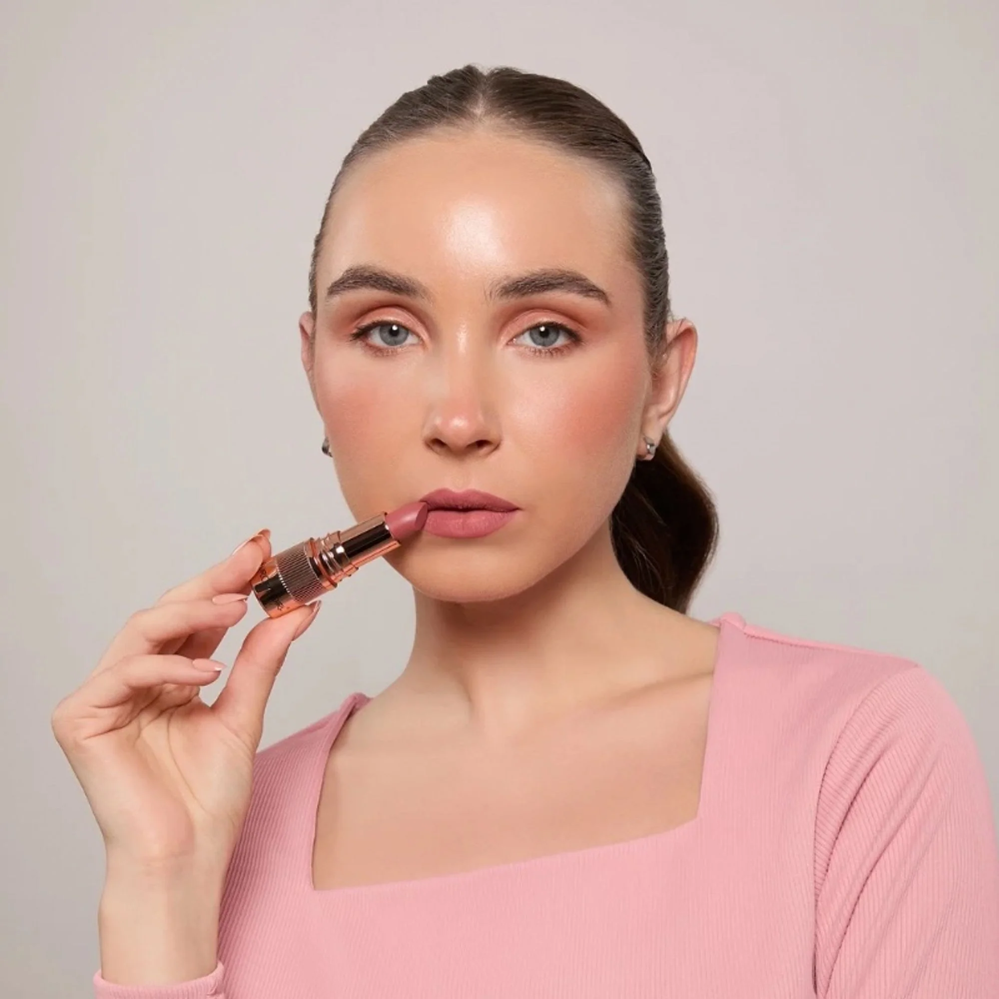 Europe Girl Silky Matte Lipstick - EG-14 Blush - Image 3