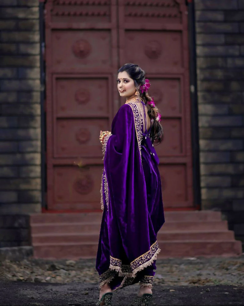 Joban Fashion Blue 9000 Velvet Party Wear Sarees - Image 5