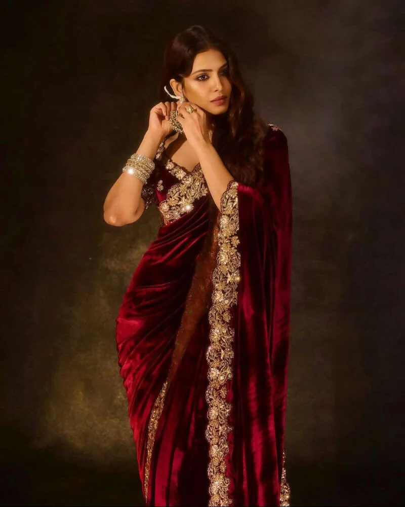 Joban Fashion Maroon 9000 Velvet Party Wear Sarees - Image 3
