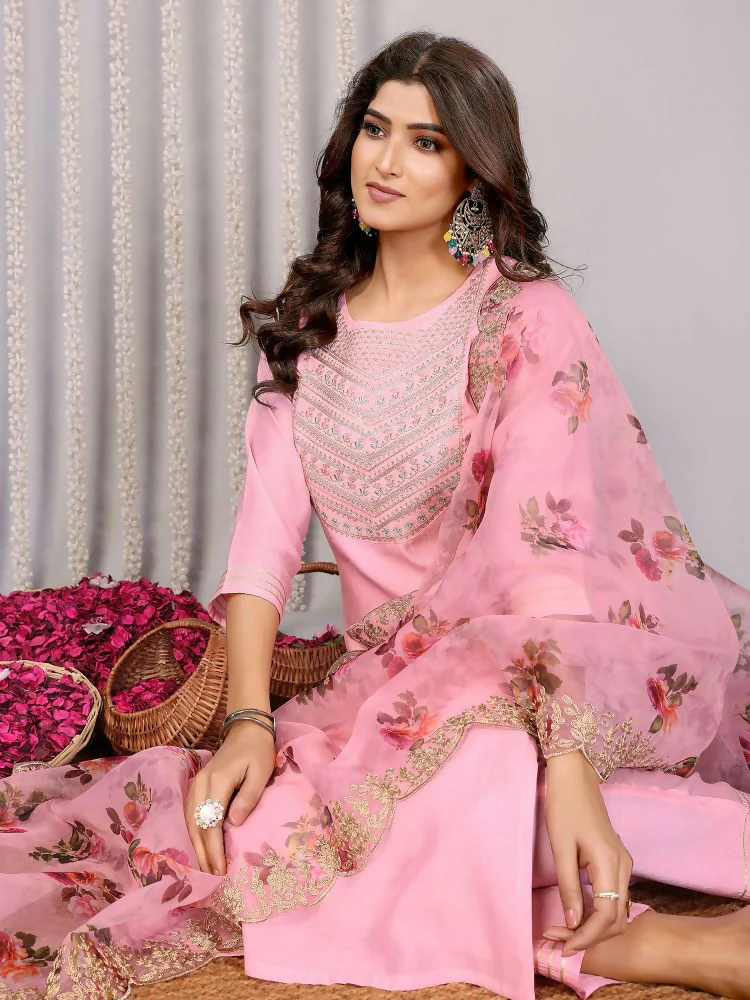 Joban Fashion Women Light Pink Roman Embroidery Stitched Kurta Set - Image 3