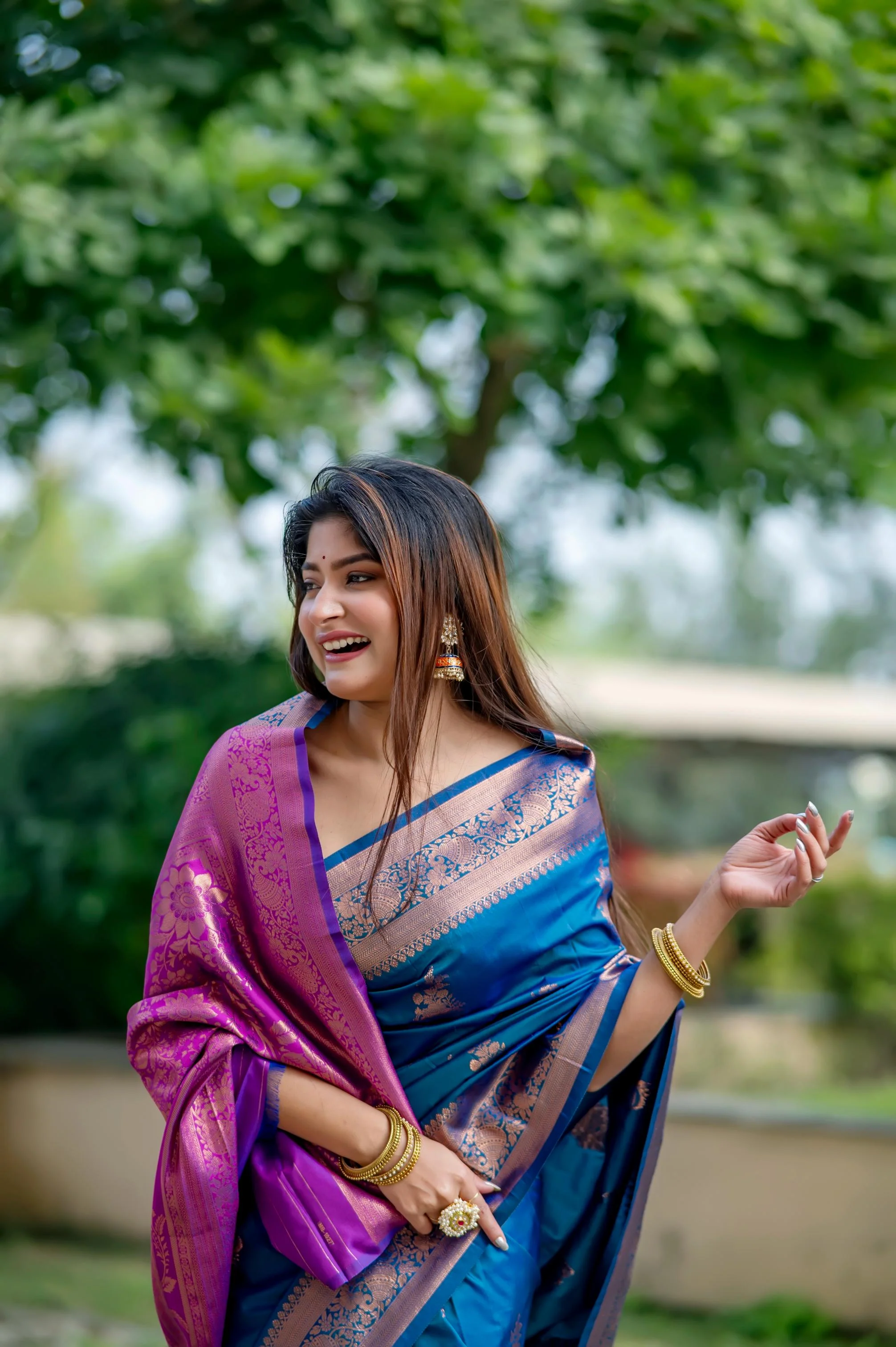 Jyoti Fashion Women's Blue Soft Banarasi Silk Zari Woven Saree with Blouse - Image 4