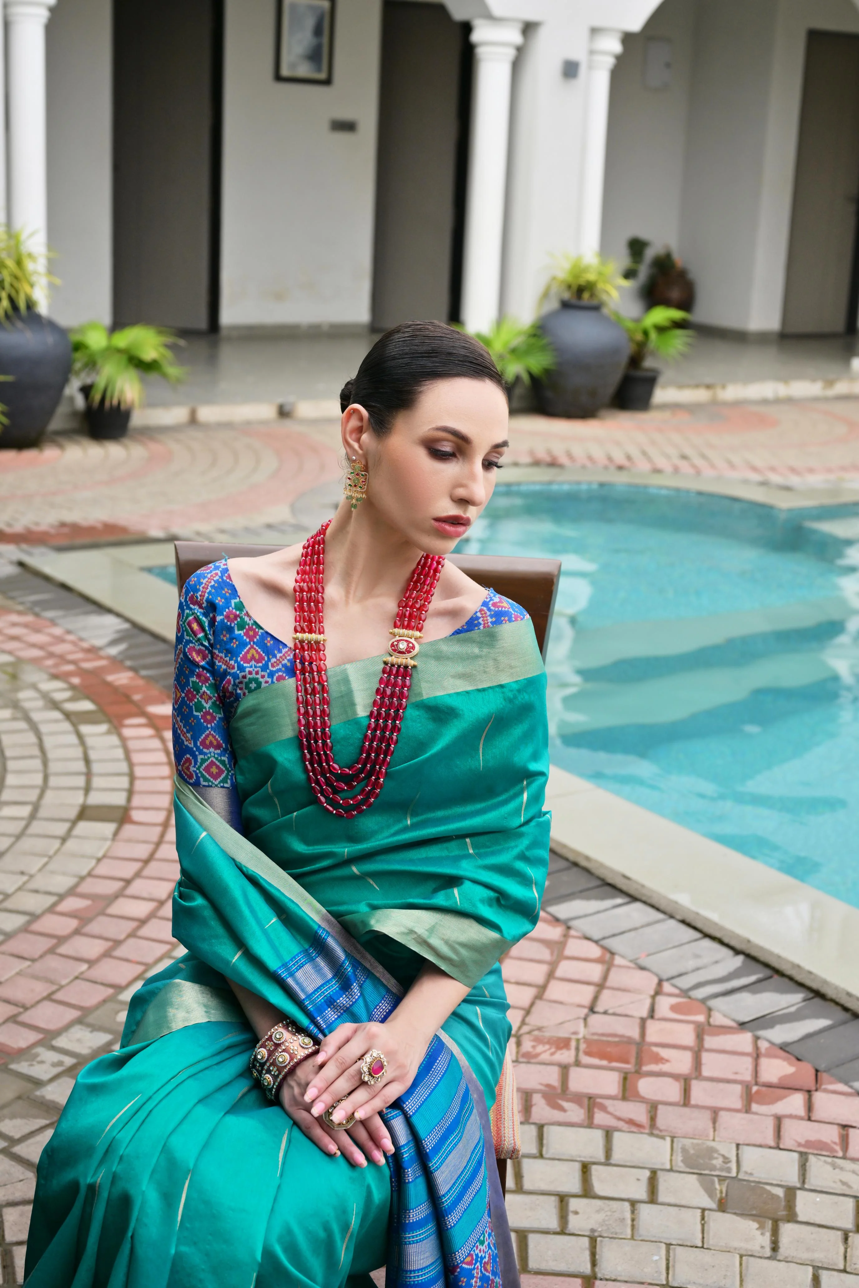 Jyoti Fashion Women's Firozi Khadi Raw Silk Meena Weaving Patola Saree with Blouse - Image 4