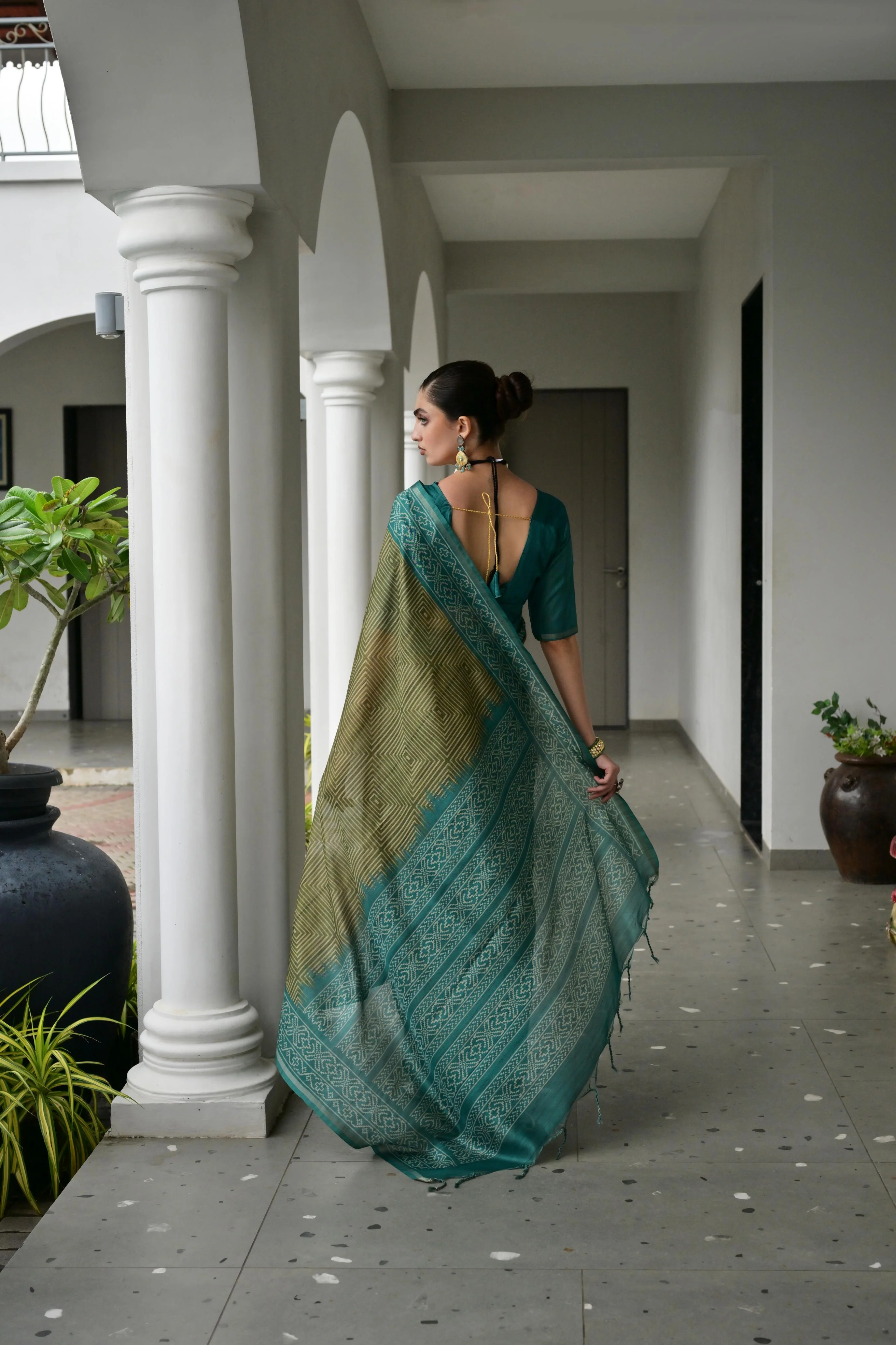 Jyoti Fashion Women's Mehendi Soft Tussar Silk Ikkat Printed Saree with Blouse - Image 4