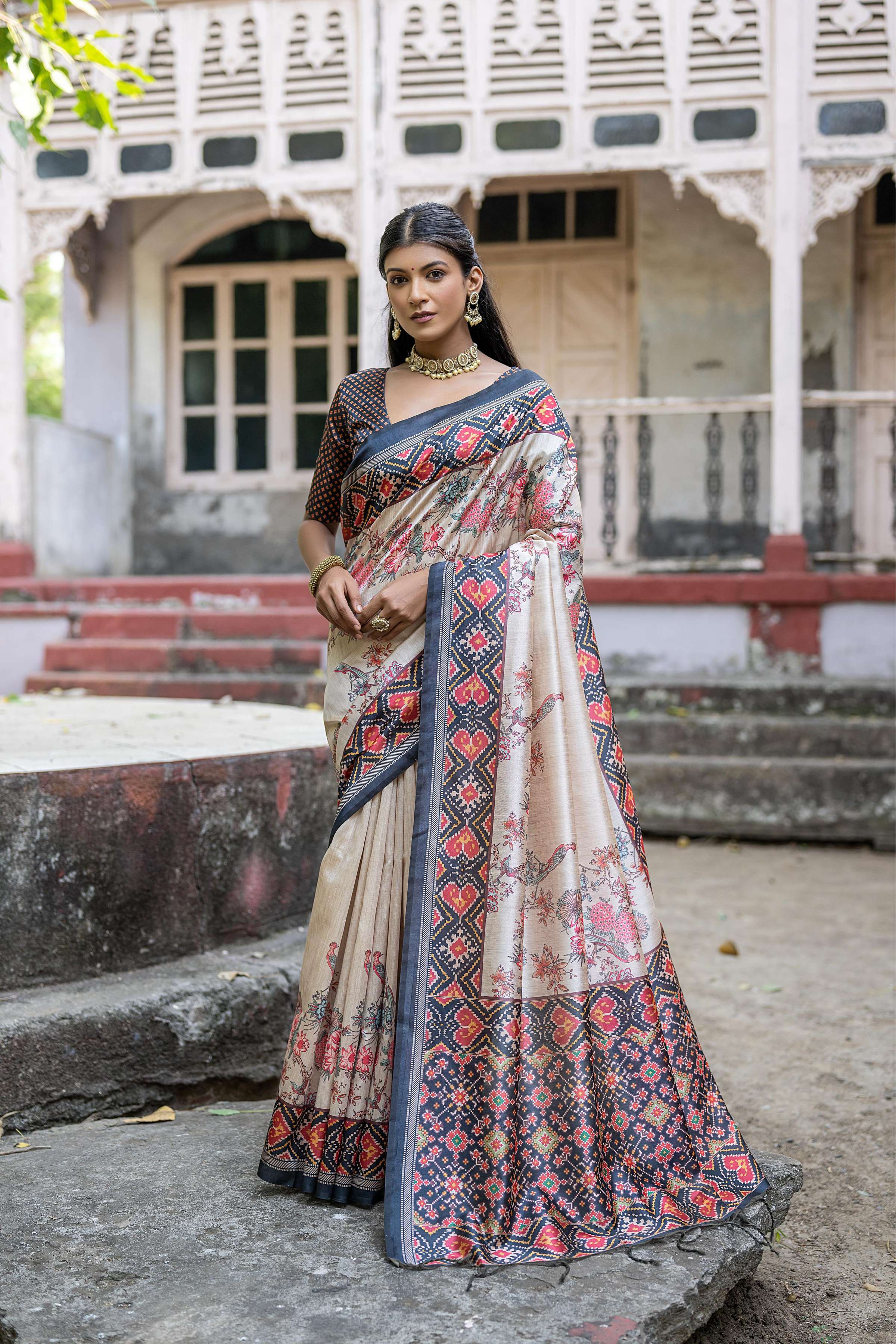 Jyoti Fashion Women's Navy Blue Soft Tussar Silk Floral Printed Saree with Blouse - Image 2