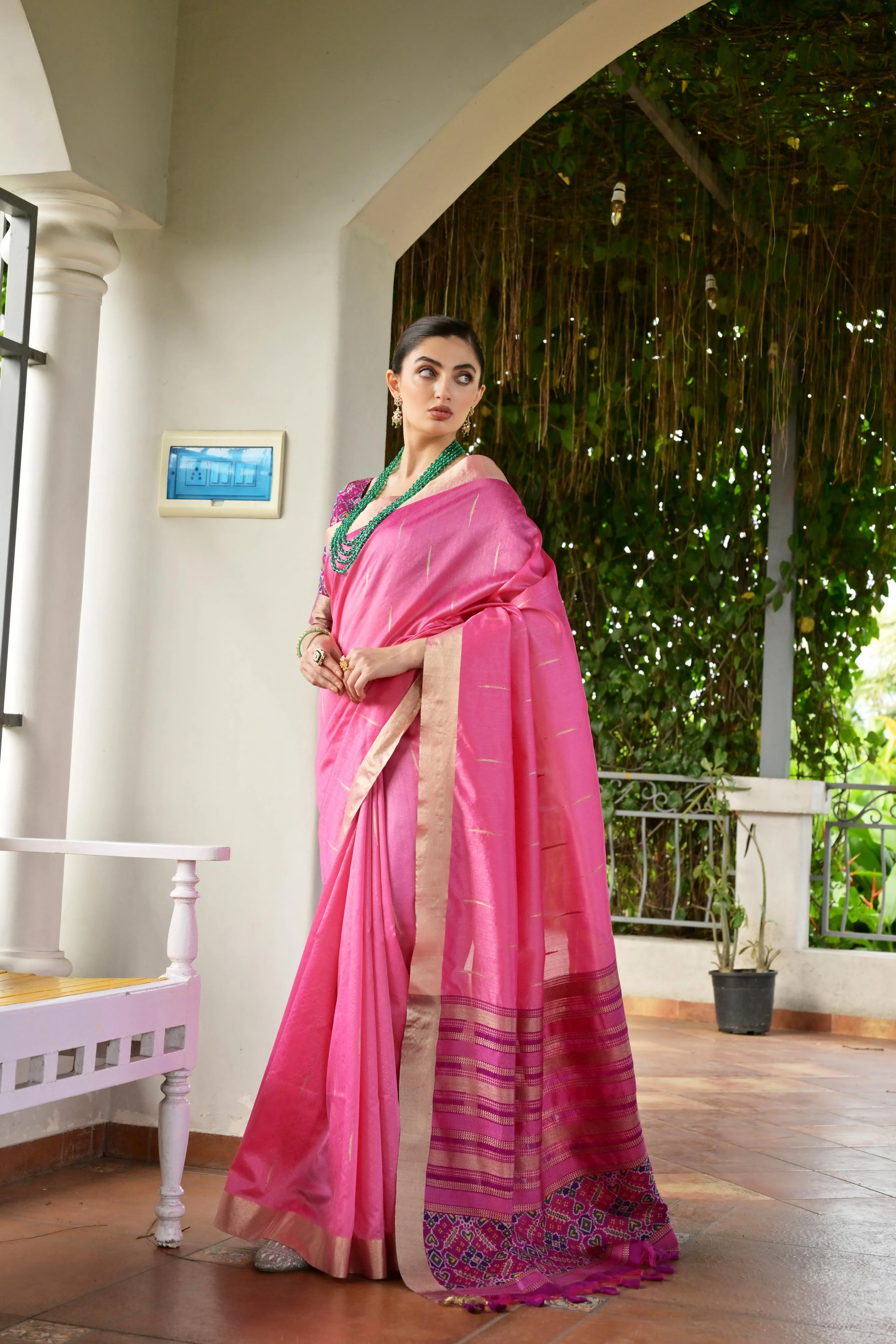 Jyoti Fashion Women's Pink Khadi Raw Silk Meena Weaving Patola Saree with Blouse - Image 2