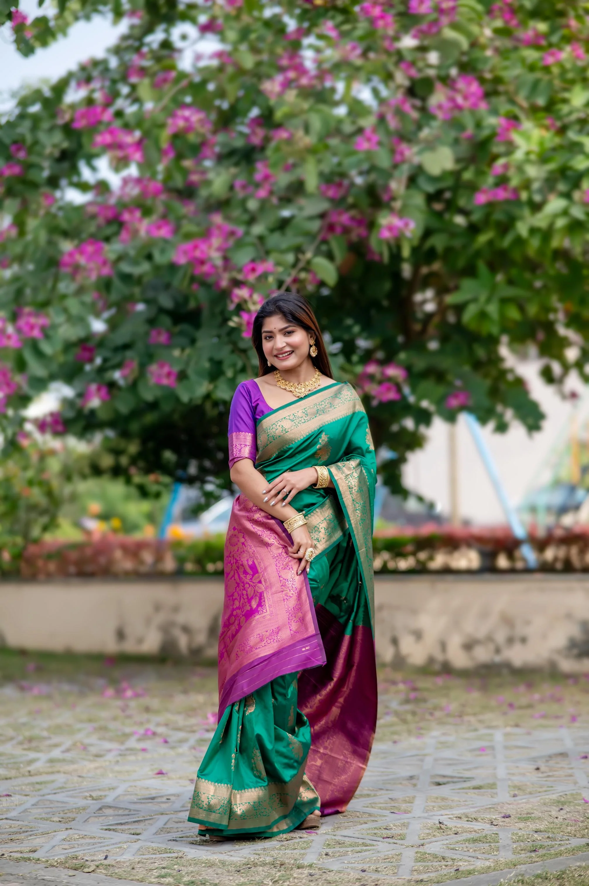 Jyoti Fashion Women's Rama Soft Banarasi Silk Zari Woven Saree with Blouse - Image 3