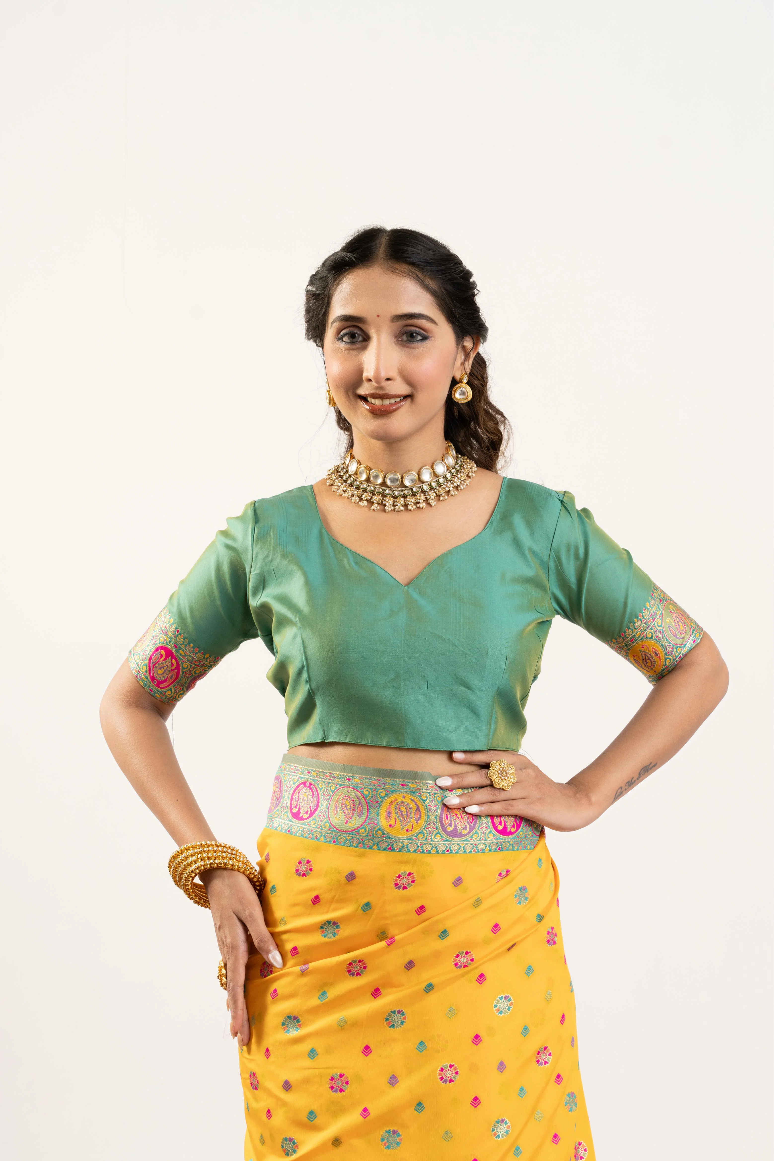 Jyoti Fashion Women's Yellow Banarasi Pashmina Soft Silk Zari Woven Saree with Blouse - Image 4