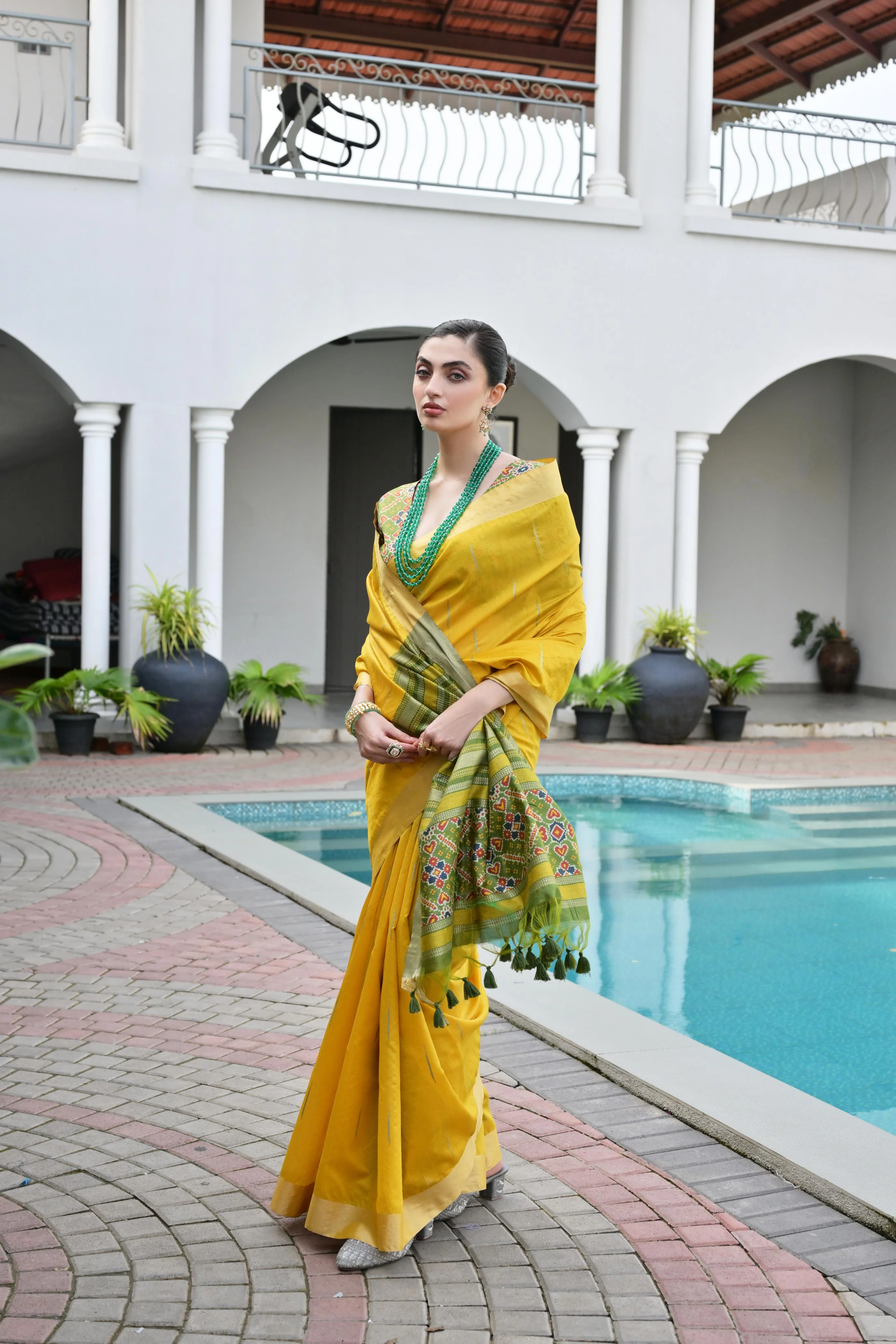 Jyoti Fashion Women's Yellow Khadi Raw Silk Meena Weaving Patola Saree with Blouse - Image 2