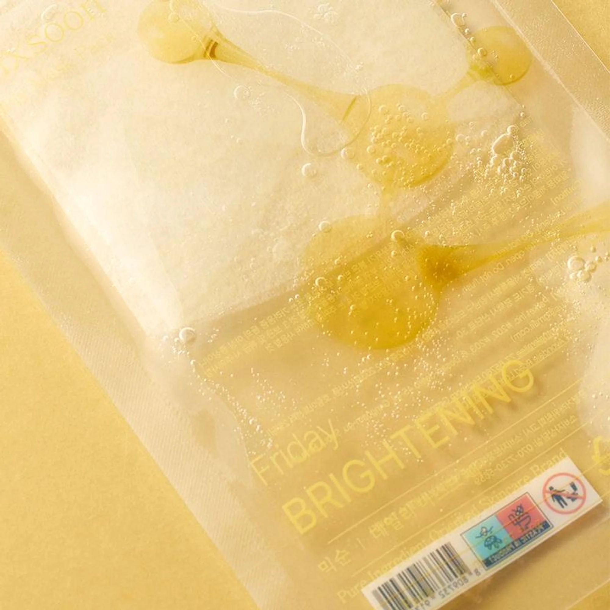 Mixsoon Daily Mask Pack Friday, Brightens, Soothes & Revitalizes Dull Skin Sheet Mask - Image 3