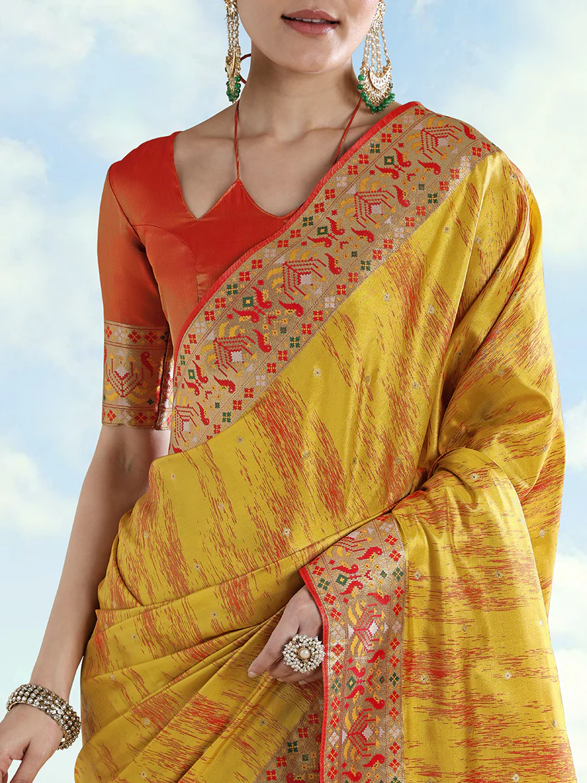 Monjolika Fashion Mustard Yellow Color Banarasi Tissue Silk Paithani Woven Saree - Image 6