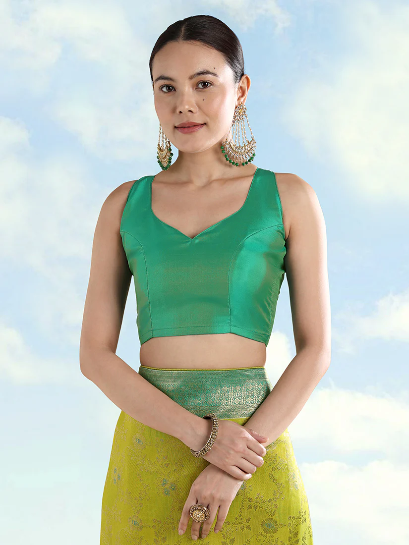 Monjolika Fashion Pear Banarasi Silk Saree With Zari Woven Design - Image 4
