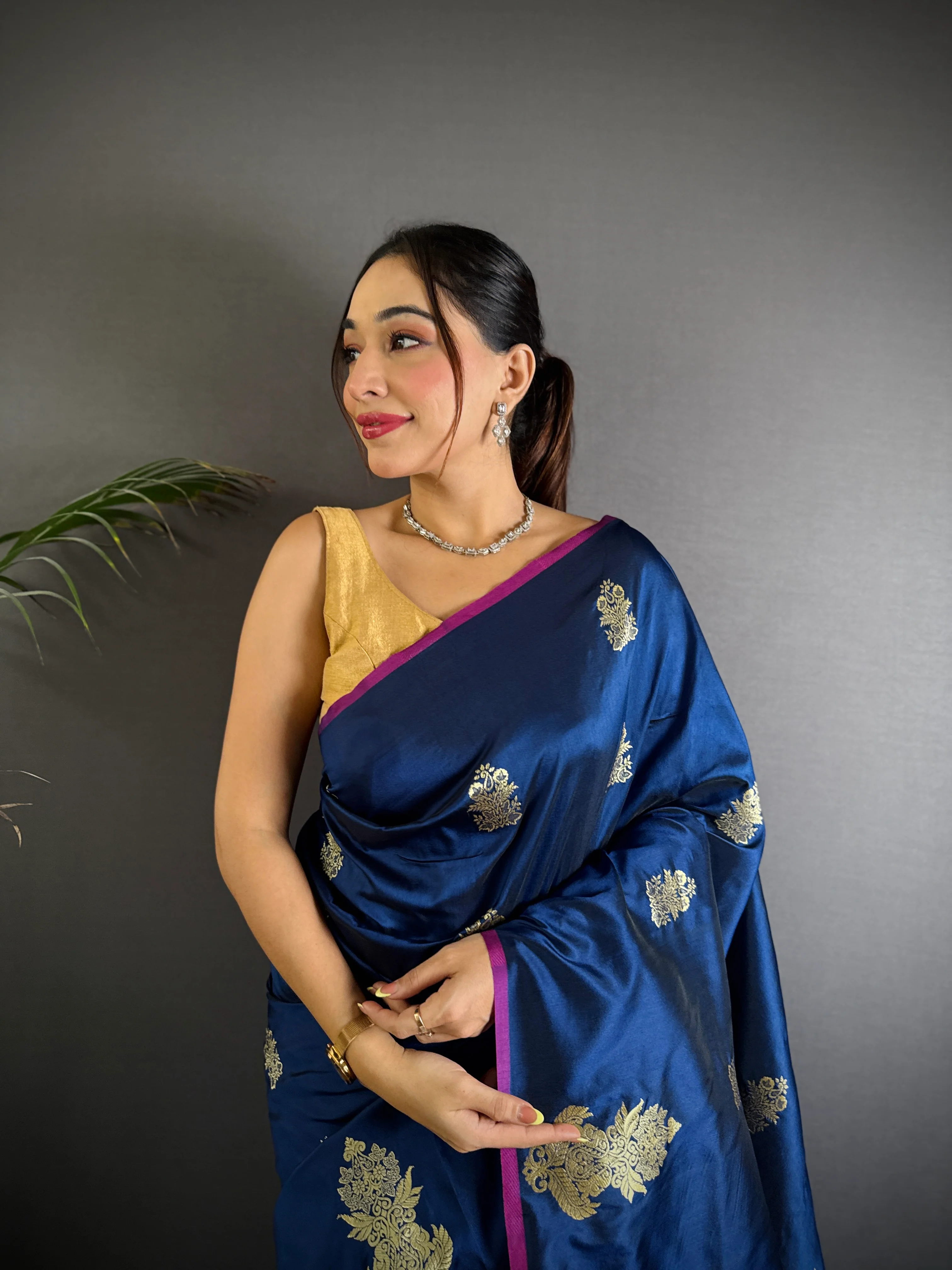 Sonakshi Women'S Blue Pure Lichi Silk With Weaving Zari Traditional Saree With Blouse - Image 4