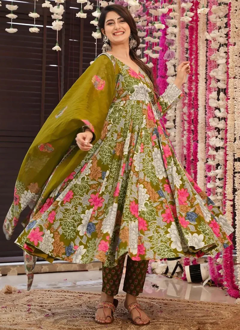 Vegaa Fashion Mehndi Muslin Digital Print Designer Salwar Suit - Image 2