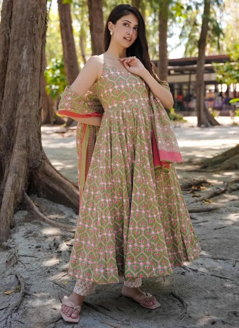 Vegaa Fashion Multi Color Muslin Digital Print Designer Salwar Suit - Image 2