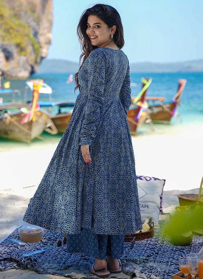 Vegaa Fashion Navy Blue Pure Muslin Digital Printed Designer Salwar Suit - Image 2